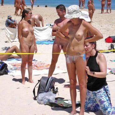 Mädels Nackt in der Öffentlichkeit